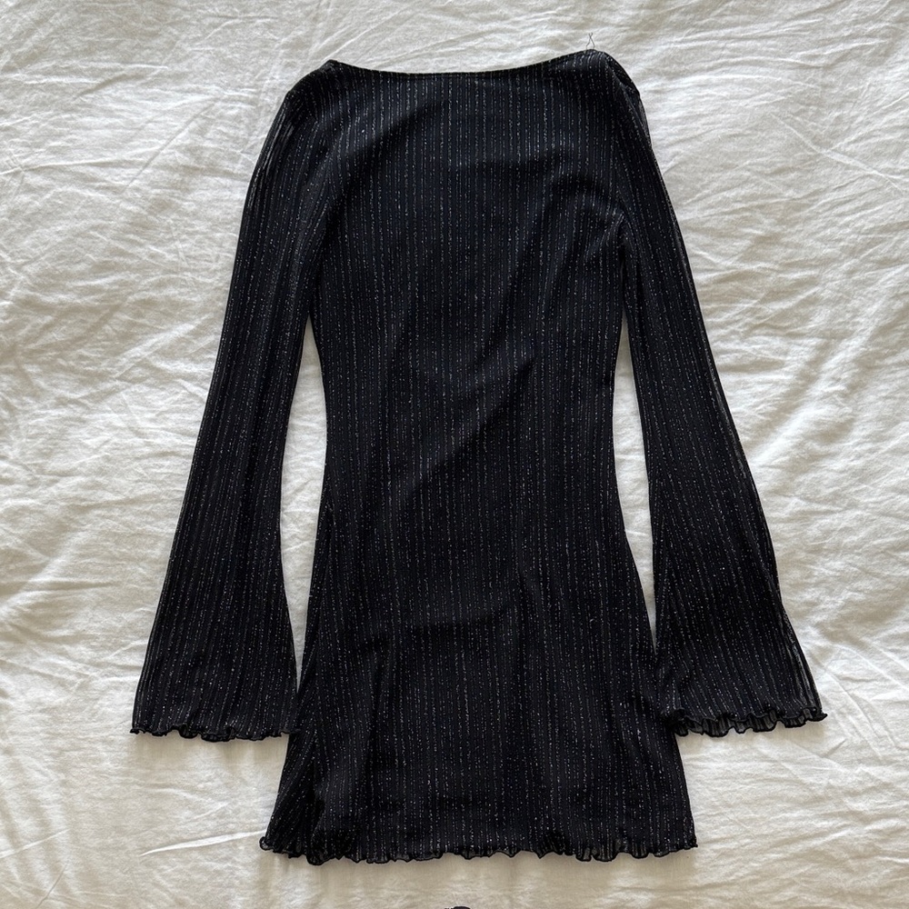 Elegant Black Long-Sleeve Dress